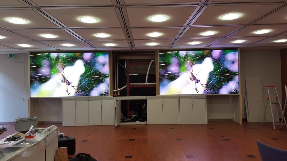 VIDEOWALLS VON DELTA BEI DER HANNOVER RÜCK